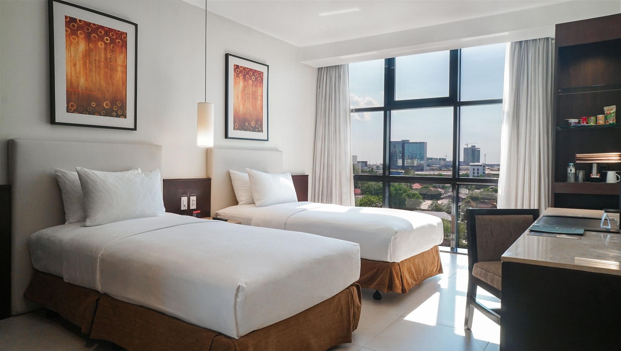 โรงแรม เดอะบี Muntinlupa City ภายนอก รูปภาพ