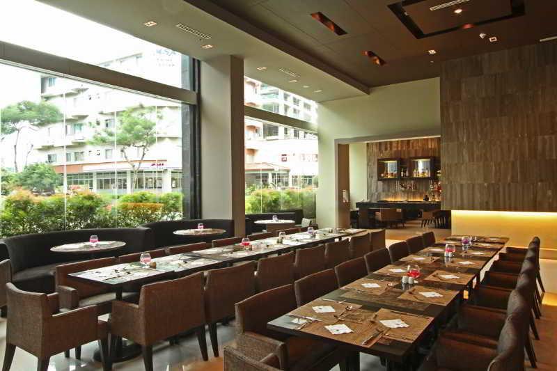 โรงแรม เดอะบี Muntinlupa City ภายนอก รูปภาพ